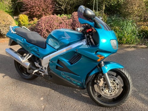 A 1994 Honda VFR 750 - 30/6/2021 For Sale by Auction
