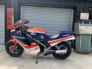 1985 Honda VF1000R For Sale (picture 1 of 7)
