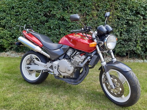 1997 Honda CB250FT Hornet – 4 cylinder 21k miles (34k km) For Sale