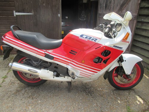 1988 /F HONDA CBR1000 -  ONLY 28,000 MILES reduced for quick sale For Sale