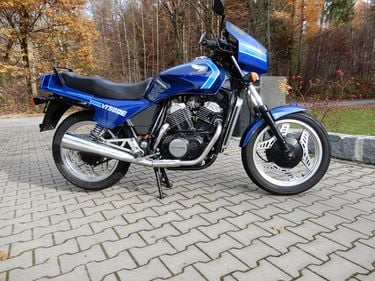Picture of 1987 Honda VT500E with paintmarks For Sale