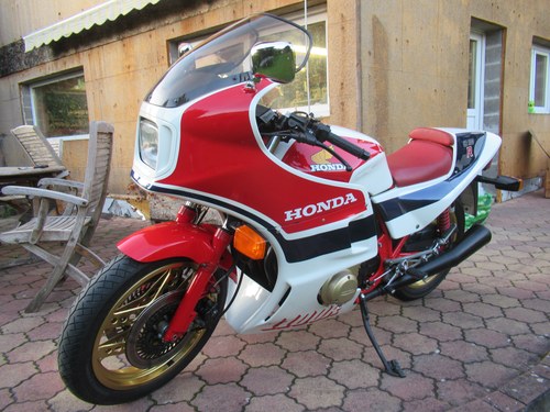 1982 Very nice honda cb1100r A vendre