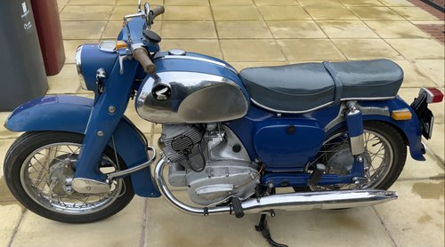 1960 Honda Dream 250 C71 - RARE dry sump model SOLD