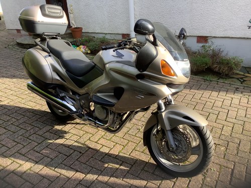 2001 Honda Deauville NT 650 V 09/03/2022 For Sale by Auction