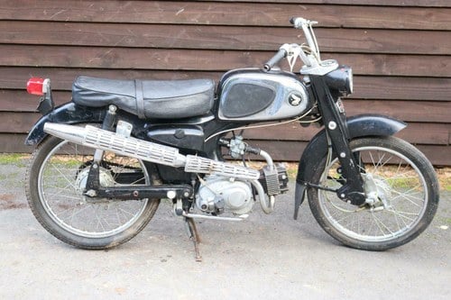 Honda C110 C 110 Super Cub 1966 Barn fresh, all original and VERKOCHT