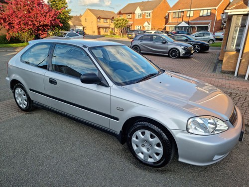 2000 Honda civic 1.4 ej9*manuel*rust free example!!! VENDIDO