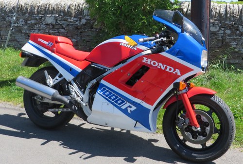 Honda vf1000r excellent example. 1985. POSS SWOPS. For Sale