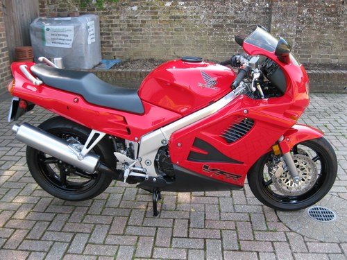 1995 Honda VFR750FR low mileage and  in stunning condition For Sale