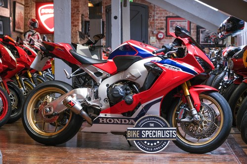 2017 Honda CBR1000RR SP1H FireBlade Fitted with Akrapovic Exhaust For Sale