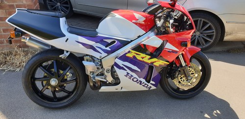 1997 Honda rvf400 3 previous owners Till salu