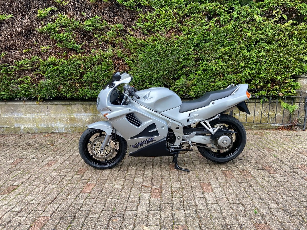 1995 Honda VFR750 RC36 Silver in Aberdeen, United Kingdom - For Sale ...