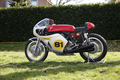 1967 Honda RC - 8