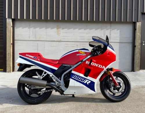 1984 Honda Vf 1000 Re VENDUTO