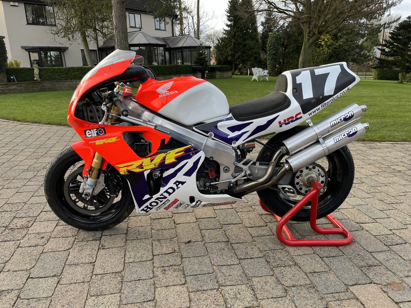 1996 Honda RC45 race bike