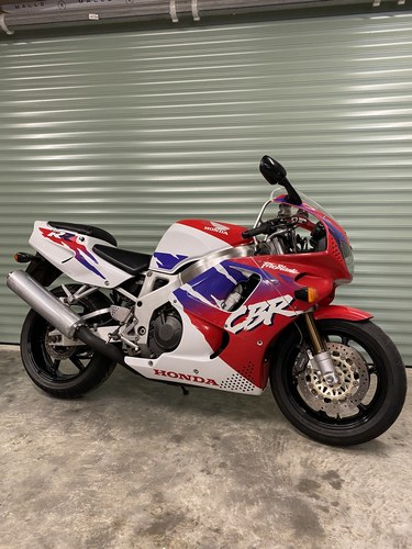 1995 Honda CBR900RR Fireblade Inline Four