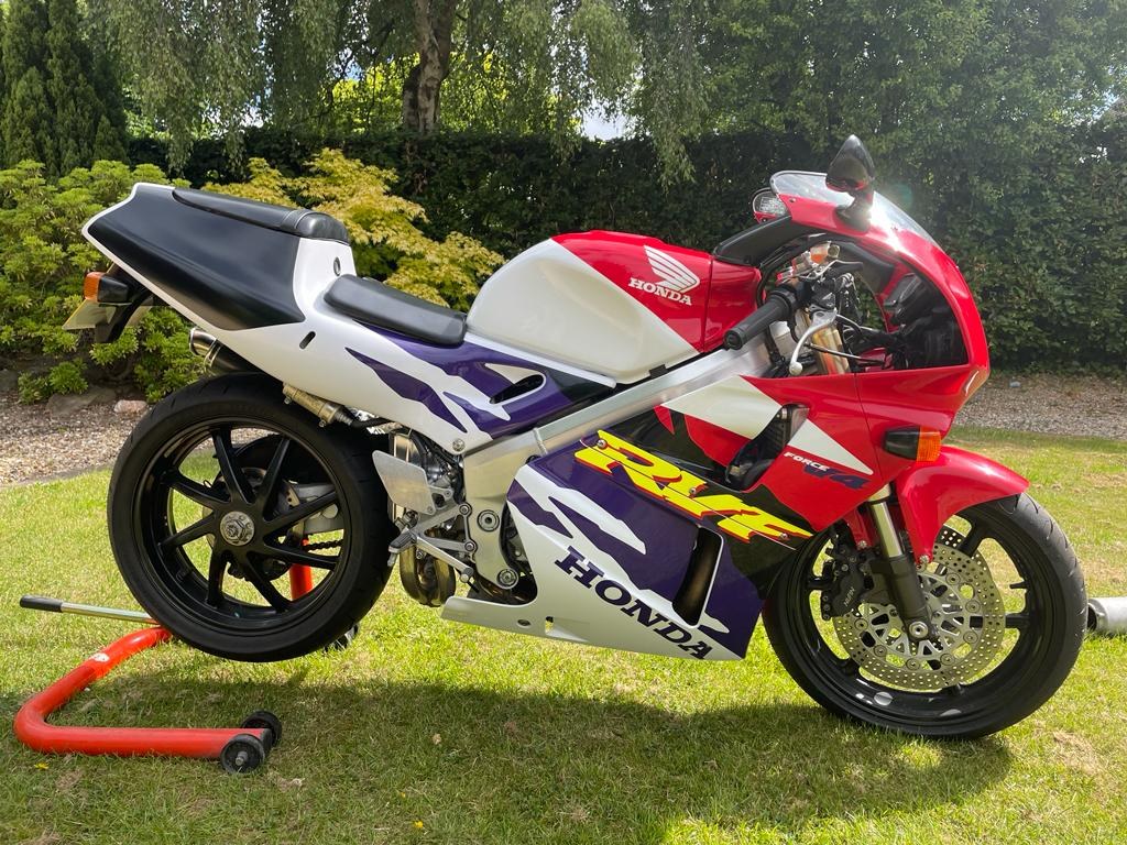 1998 Honda RVF 400 in United Kingdom - For Sale | Car & Classic