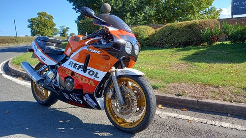 1991 Honda Cbr400 Rr (Tri-Arm) Inline Four