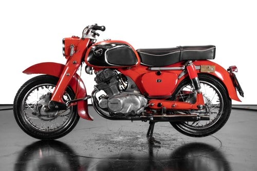 1965 HONDA DREAM 300 A vendre