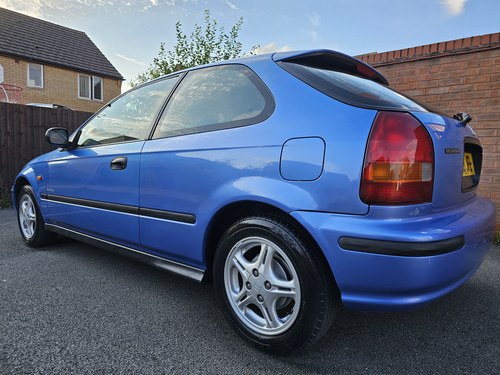 Honda Civic 1.4*manuel*tons of history*mint example*new mot*