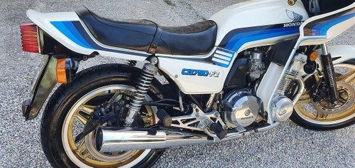 1983 Honda CB 750 F - 5