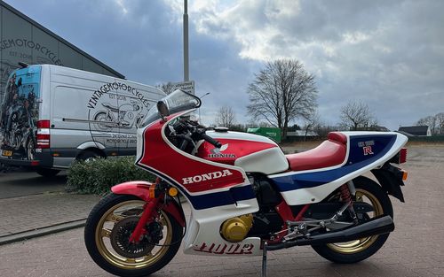 1983 Honda CB 1100R (picture 1 of 78)