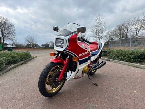 1983 Honda CB 1100R - 3