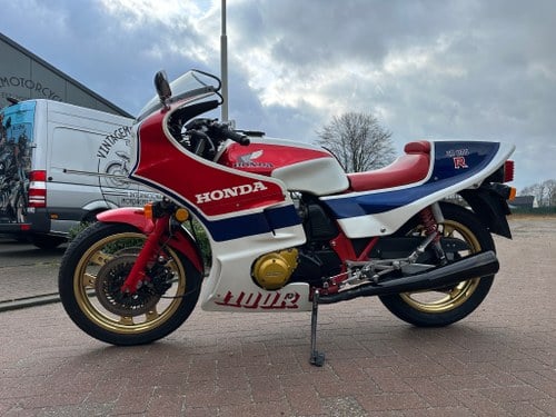 1983 Honda CB 1100R - 6