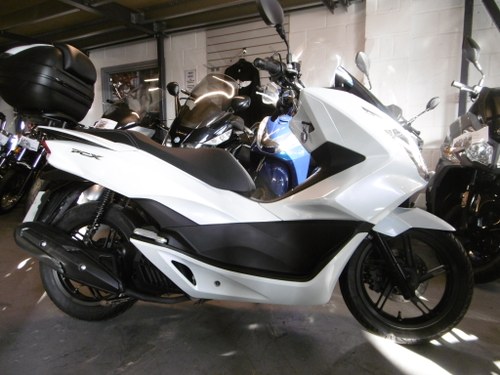 2015 £600.00extras / FSH In vendita