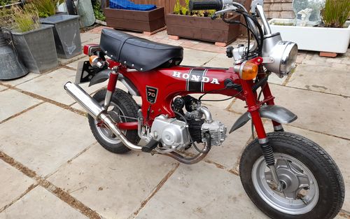 1975 Honda ST 70 Monkey Bike. (picture 1 of 6)