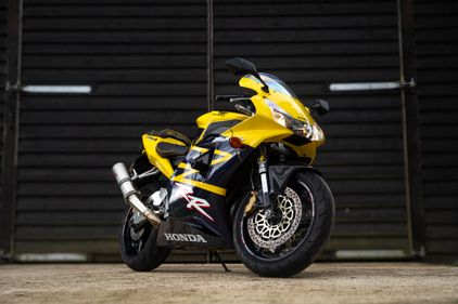 Picture of 2002 HONDA CBR900RR // 954CC // EXCELLENT HISTORY AND CONDITION - For Sale