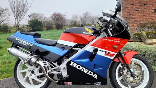 Picture of 1987 1997 Honda VFR400 - For Sale by Auction