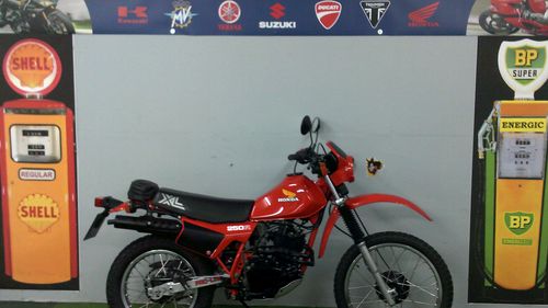 Picture of 1982 X-regHonda XL250R Trail bike finished in red - For Sale