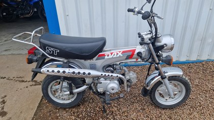 Honda Dax St50