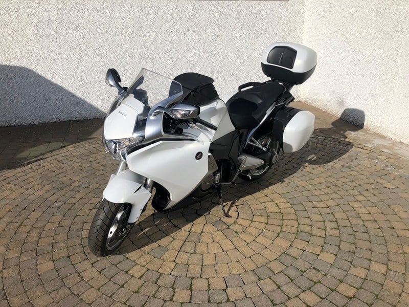 2011 Honda VFR 1200 - 1 2011 Honda VFR 1200 - 1