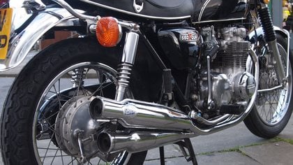 1976 Honda CB550 Early Version exhaust 500 exhaust model.