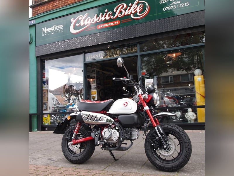 2024 Honda Z125 MA-N Latest Model, Genuine 114 Miles, WoW.