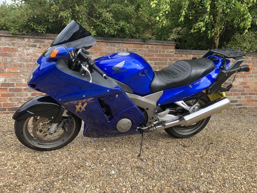 2000 Honda Cbr1100 Xx Super Blackbird Inline Four