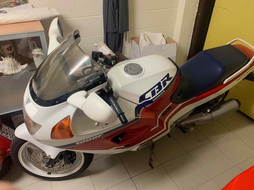 1990 Honda CBR 1000F
