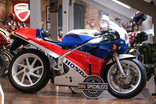 1990 Honda VFR750 RC30 Professional Cosmetic Restoration En Venta