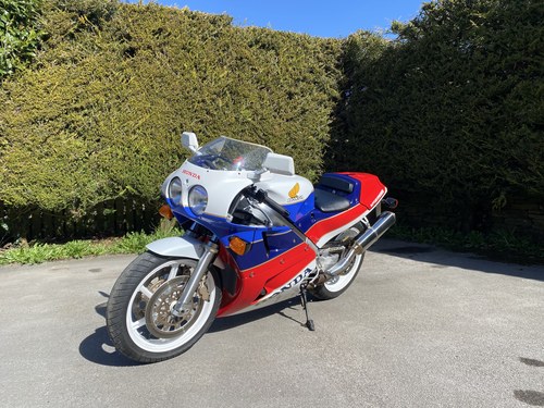 1988 Honda VFR 750 RC30