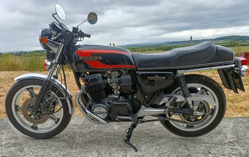 1977 Honda CB750 A vendre