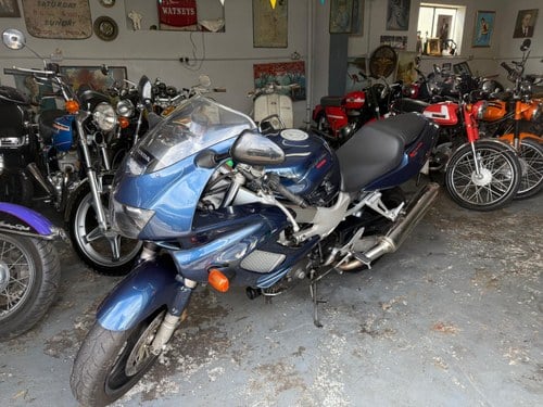 2000 1000 VTR FIRESTORM - TRADE PRICE ! À venda