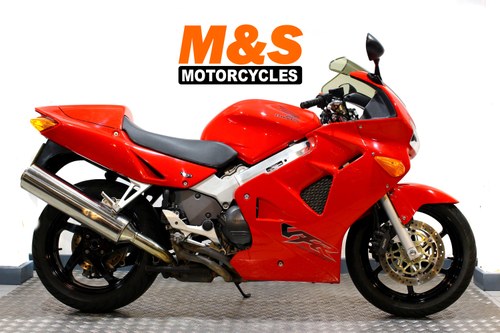2001 Honda VFR800 VENDIDO