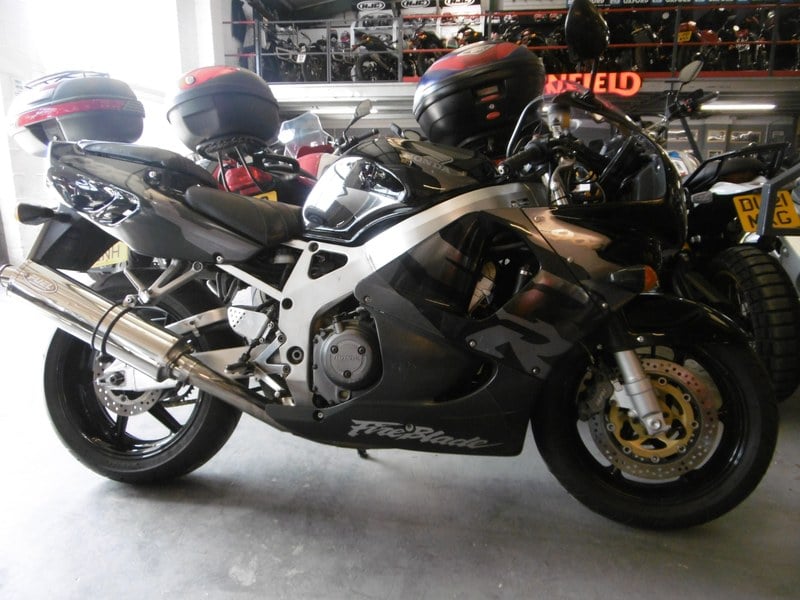 Honda CBR900RR Fireblade Great condition lots spent