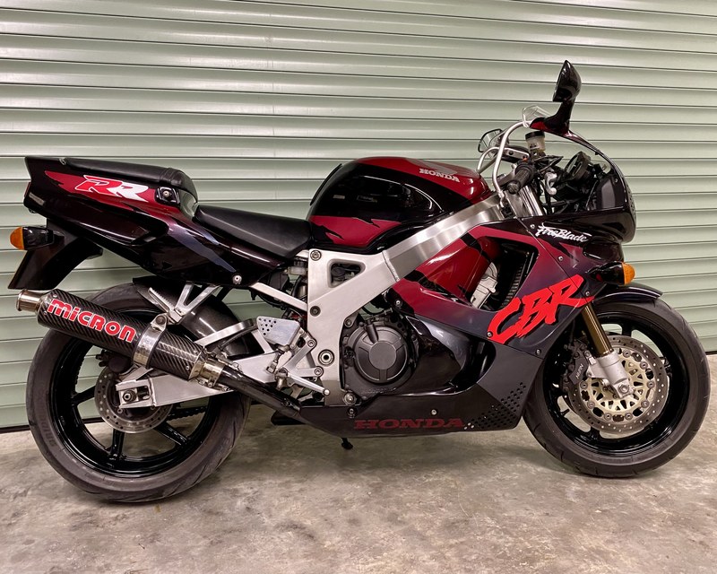 1994 Honda CBR 900RR Fireblade - 2 1994 Honda CBR 900RR Fireblade - 2