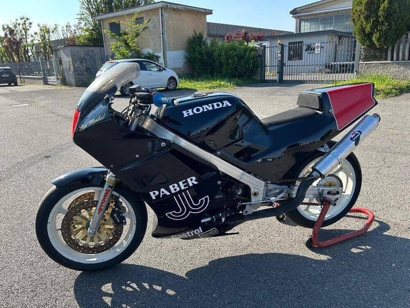 1986 Honda VFR 750 - 2 1986 Honda VFR 750 - 2