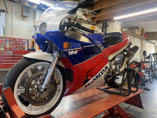 1988 1987 Honda RC30 Rare First Edition, RESERVED FOR DAVID: VERKAUFT