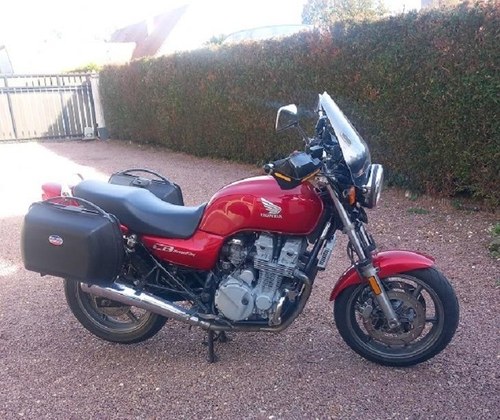 1995 HONDA CB 750 F2 Seven Fifty A vendre