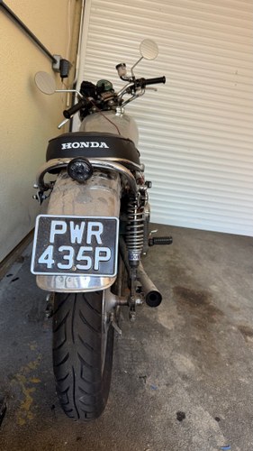 1976 Honda CB550 | Restomod (Motogadget, Hagon, Brembo)