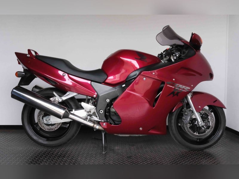 1997 Honda CBR 1100XX SC35 - shipping worldwide